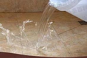 易县漏水维修 免砸砖防水材料该如何施工